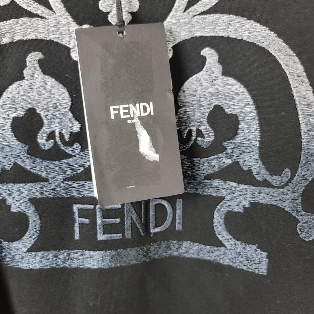 Fendi Embroidered Logo Crewneck Sweatshirt Women M Black NWT - Picture 12 of 15
